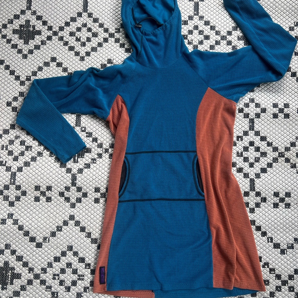 Melanzana women’s Blue and Rust Hooded
